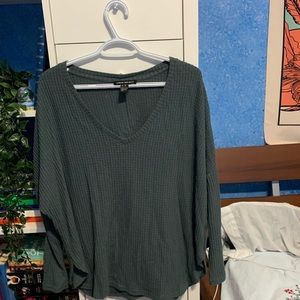 urban heritage oversized sweater size medium
